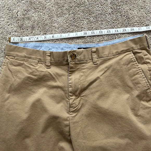 TOMMY HILFIGER SHORTS - Picture 2 of 7